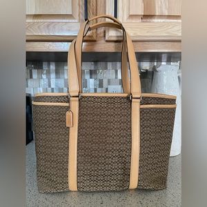 Coach F77014 Hampton Signature Canvas Travel/Work/Diaper XL Tote.  Pristine!